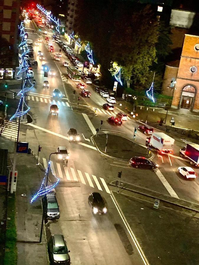 Appartement New Fashion District, 3 Bdrs - 30 Minutes From Linate With New Subway Milaan